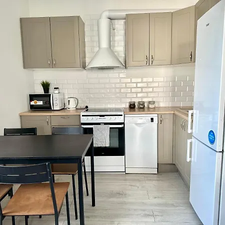 Apartman Sdh 1 Comfortable Near Warsaw Wołomin
