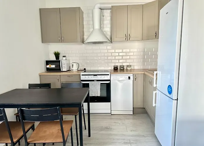 公寓 Sdh 1 Comfortable Near Warsaw 沃沃明